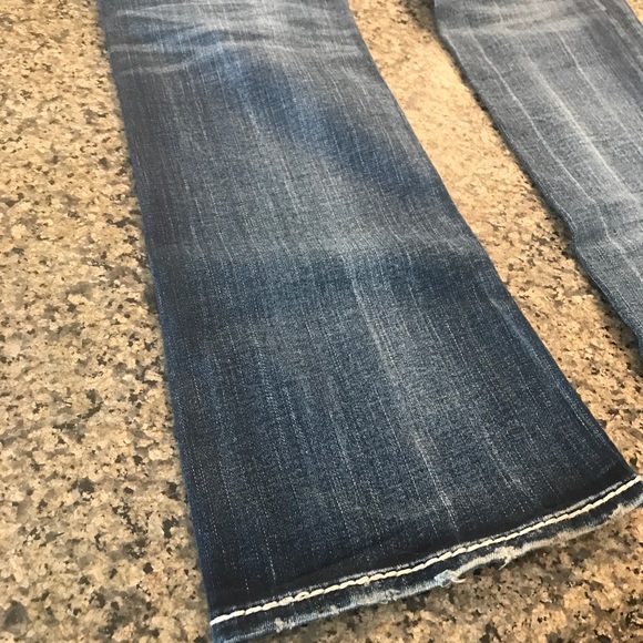 Rock Revival Boot-Cut Rima with Rhinestones - Picture 5 of 8